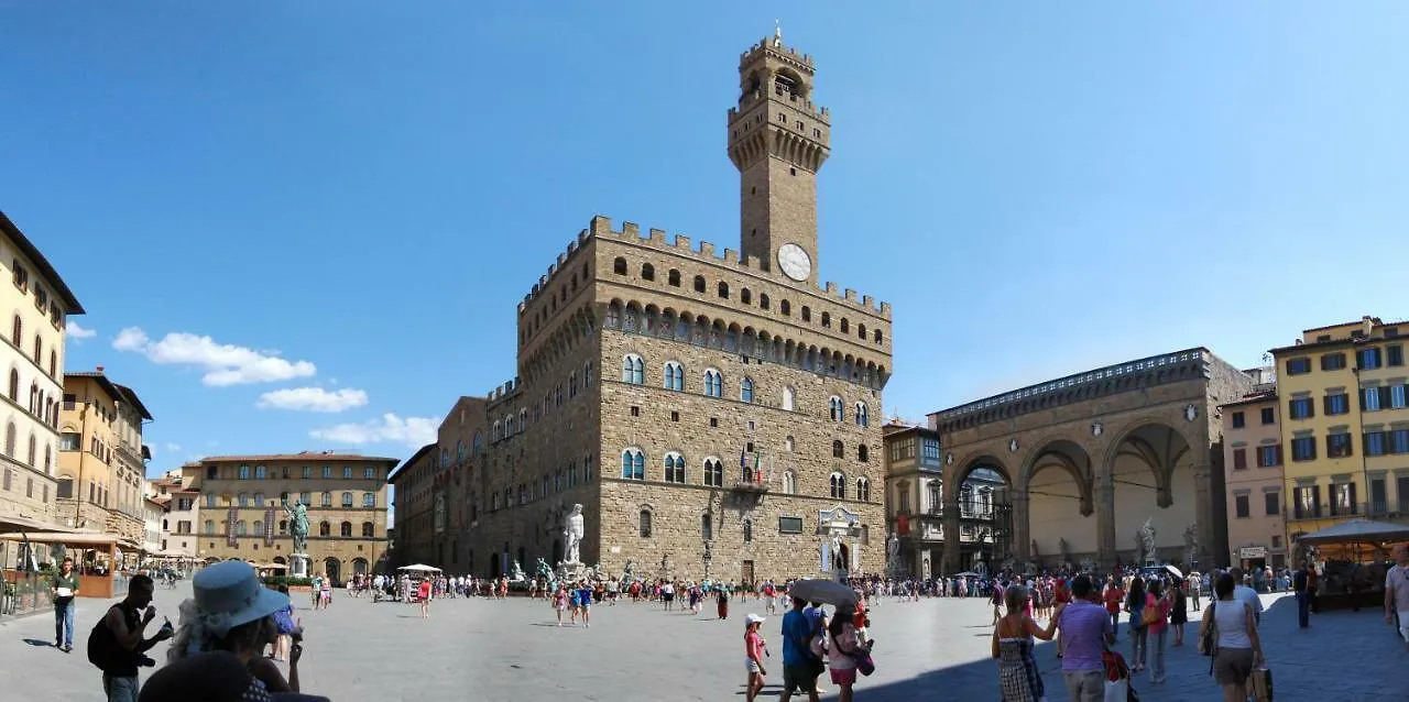 Conce Studio In Santa Croce 피렌체 아파트